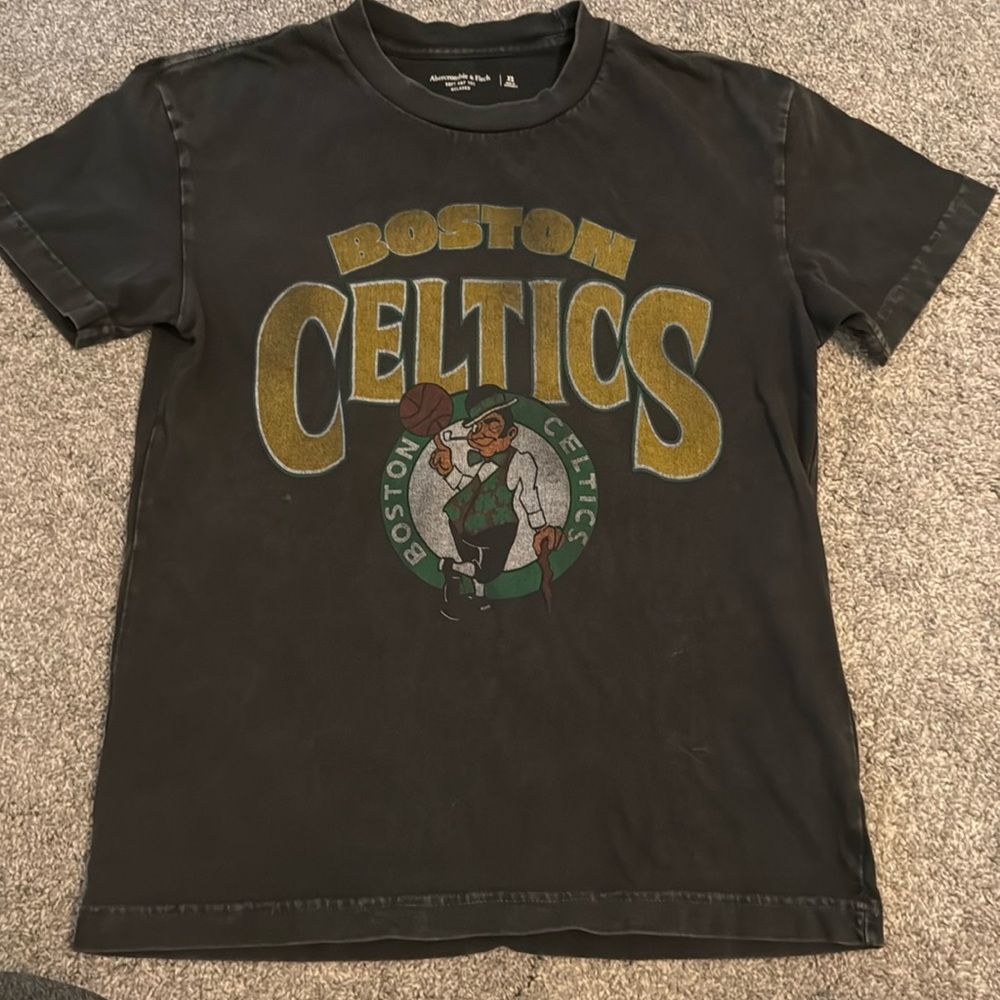 Abercrombie & Fitch men’s relaxed tee Boston Celtics size XS